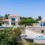 Villa Paparouna *