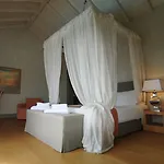 Paparouna Villa