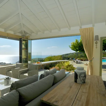 Paparouna ヴィラ *