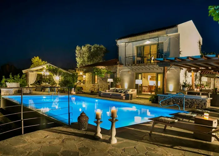 Paparouna Villa Patitiri